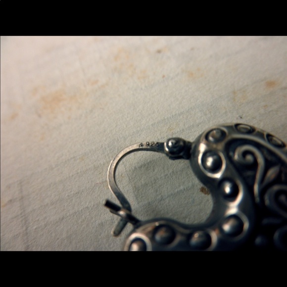 Vintage Sterling Silver Filigree Heart Earrings - Picture 4 of 5